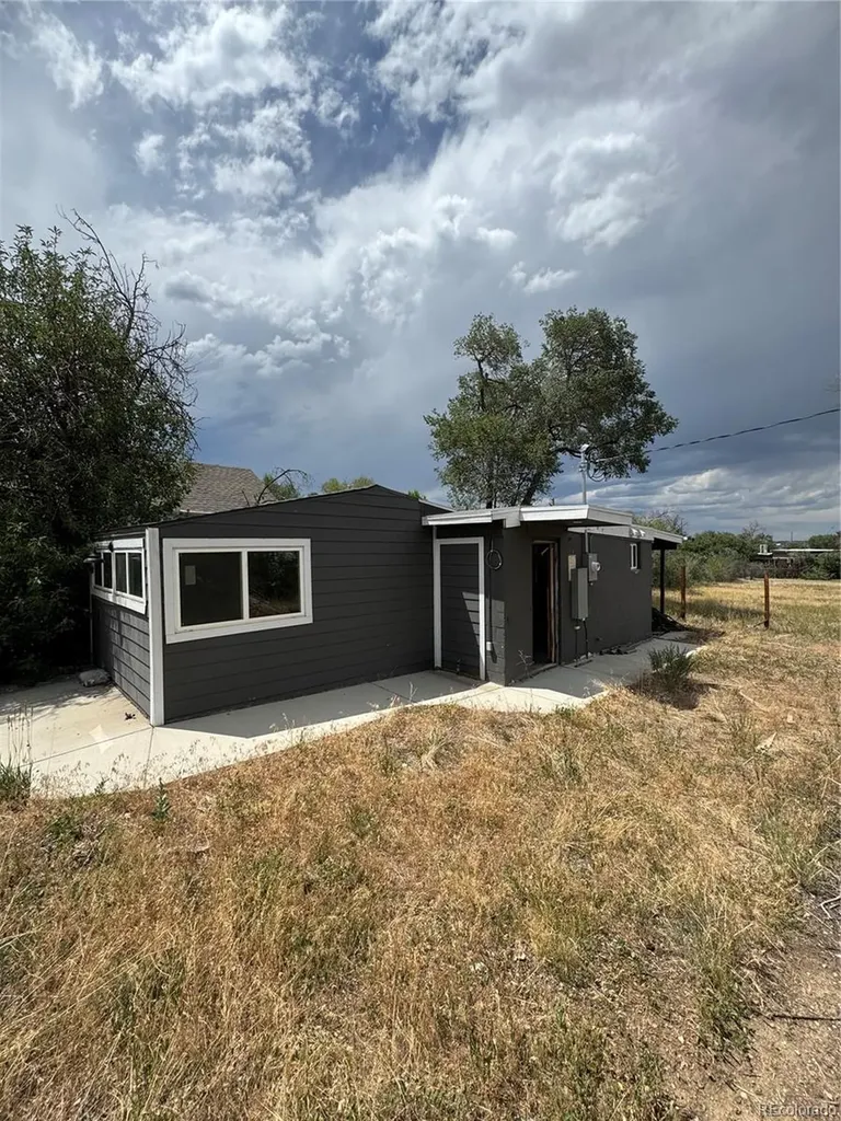 4921 W Tennessee Avenue Denver CO 80219