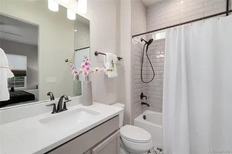 27500 E Lakeview Drive Aurora CO 80016