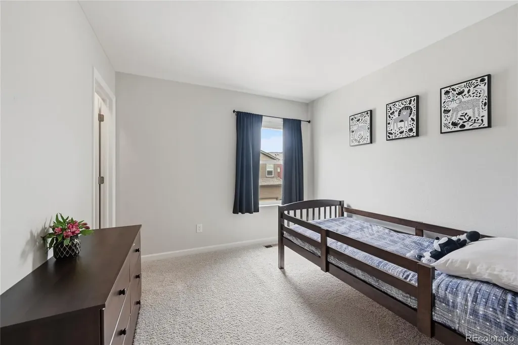 9912 Monte Vista Avenue Littleton CO 80125