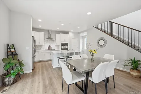 9912 Monte Vista Avenue Littleton CO 80125