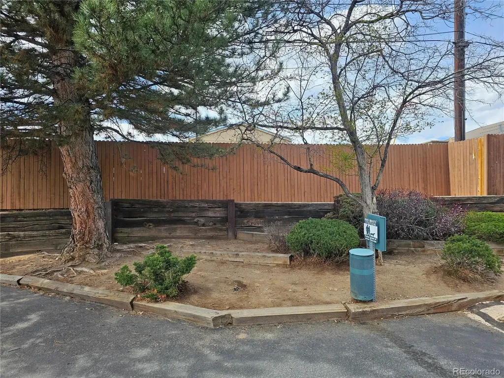 4671 S Decatur Street Englewood CO 80110
