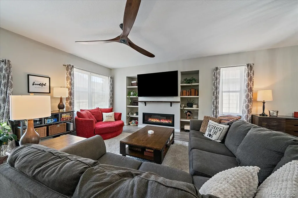 8169 S Catawba Court Aurora CO 80016