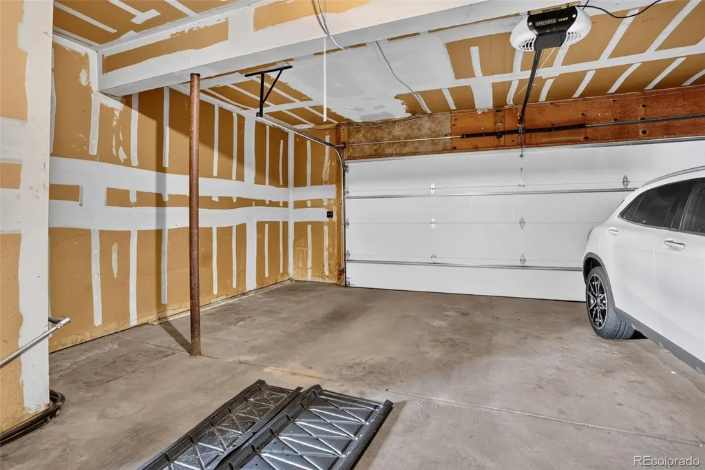 9964 Orangewood Drive Denver CO 80260
