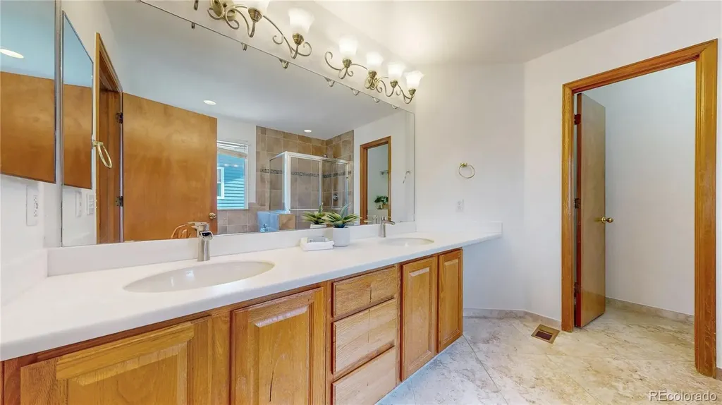 1619 Hemlock Way Broomfield CO 80020