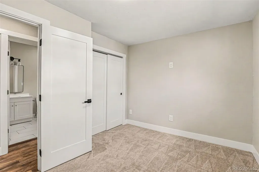 4428 Elizabeth Street Denver CO 80216