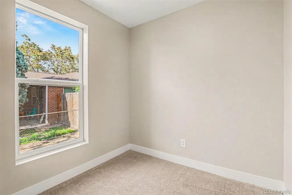 4428 Elizabeth Street Denver CO 80216