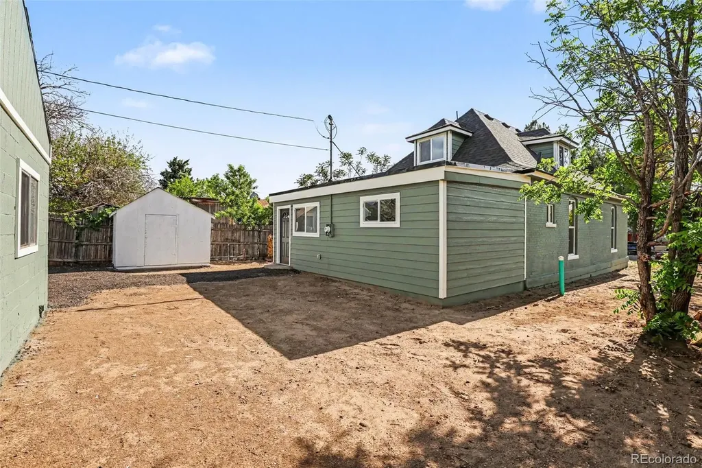 4428 Elizabeth Street Denver CO 80216