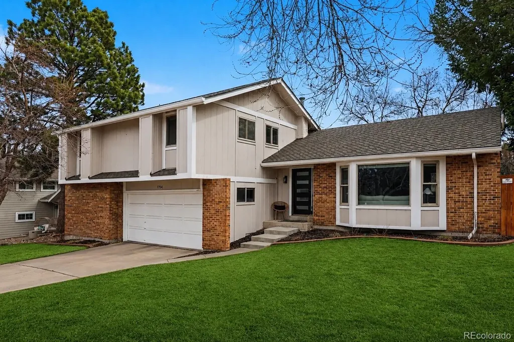 7754 S Oneida Court Centennial CO 80112