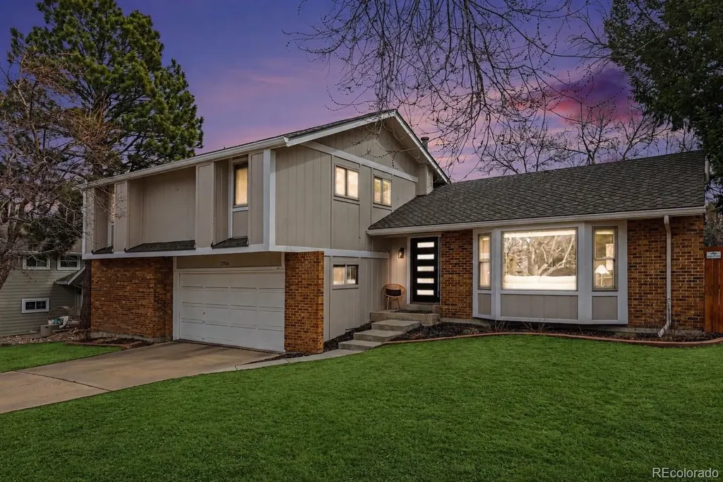 7754 S Oneida Court Centennial CO 80112