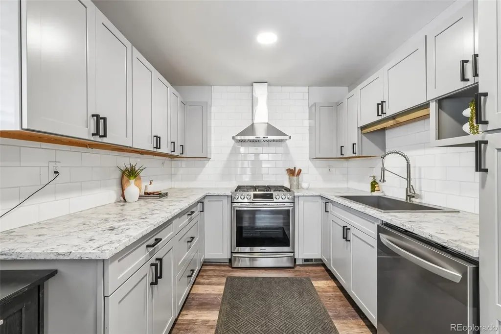 755 Bedivere Circle Lafayette CO 80026