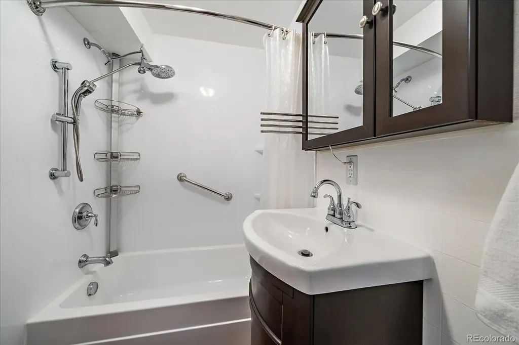 1003 S Newton Street Denver CO 80219