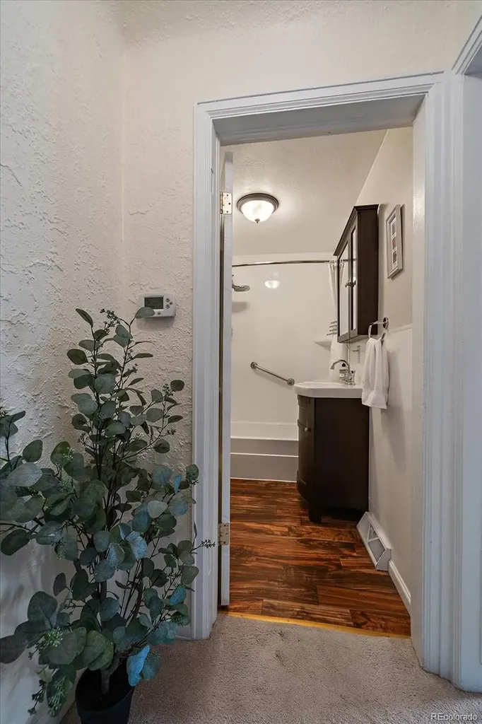 1003 S Newton Street Denver CO 80219
