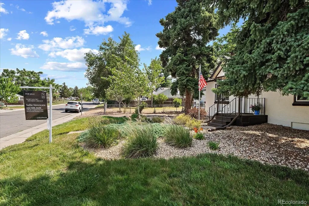 1003 S Newton Street Denver CO 80219