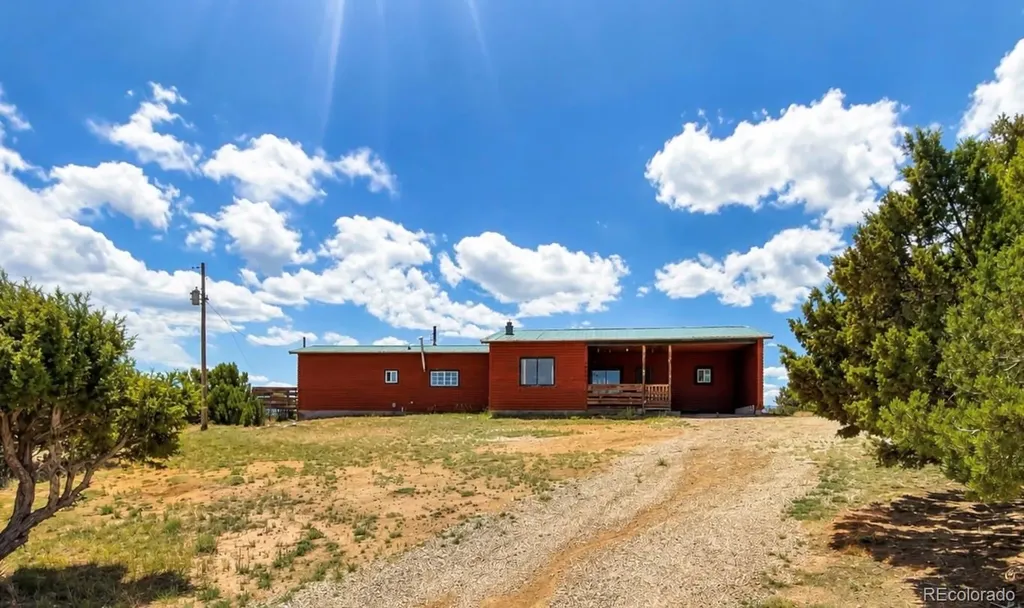 2041 Comanche Drive Walsenburg CO 81089