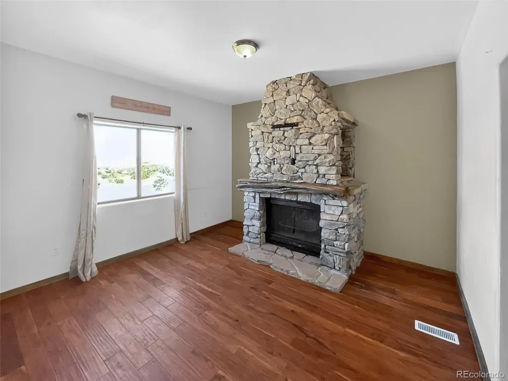 2041 Comanche Drive Walsenburg CO 81089