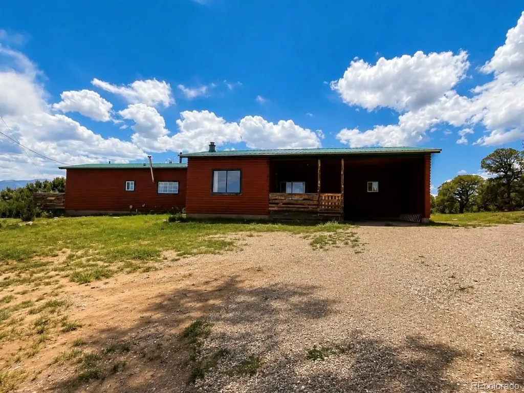 2041 Comanche Drive Walsenburg CO 81089