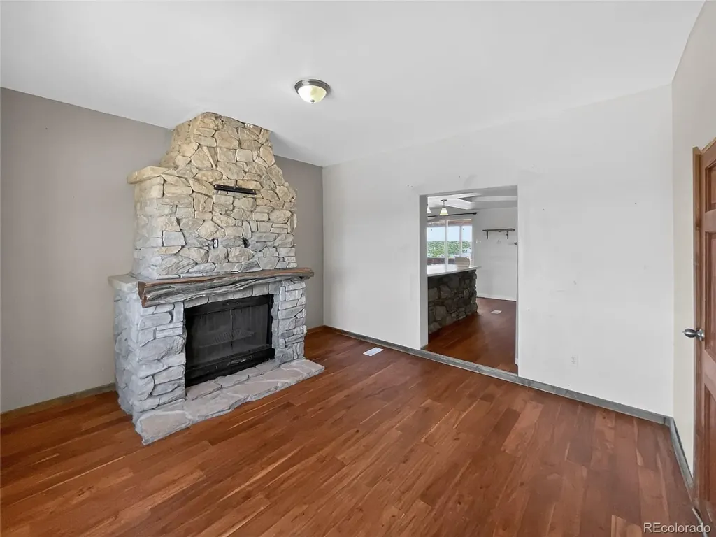 2041 Comanche Drive Walsenburg CO 81089