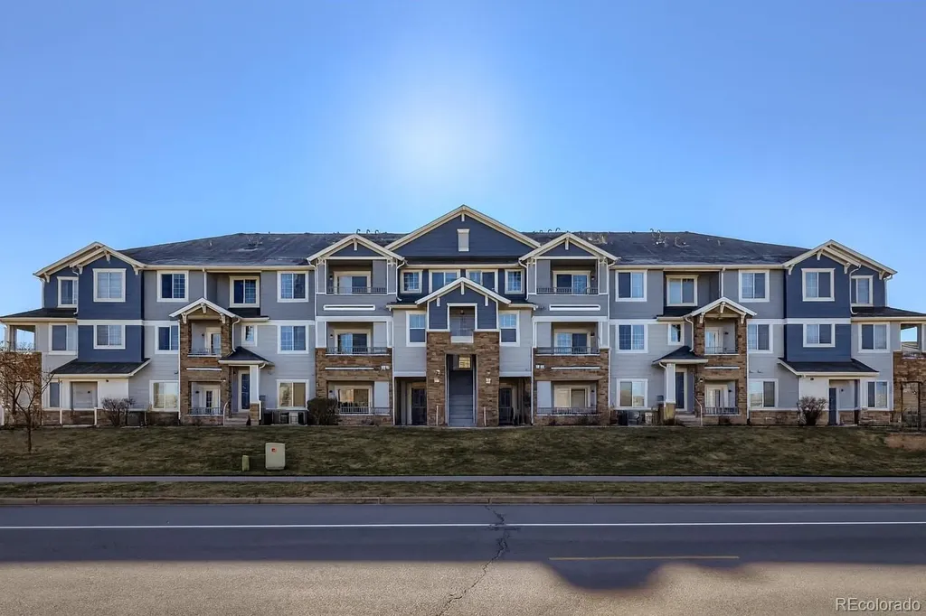 5255 Memphis Street Denver CO 80239