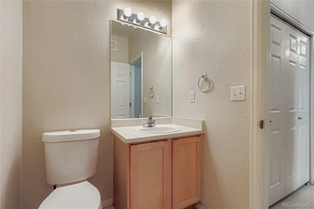 5255 Memphis Street Denver CO 80239