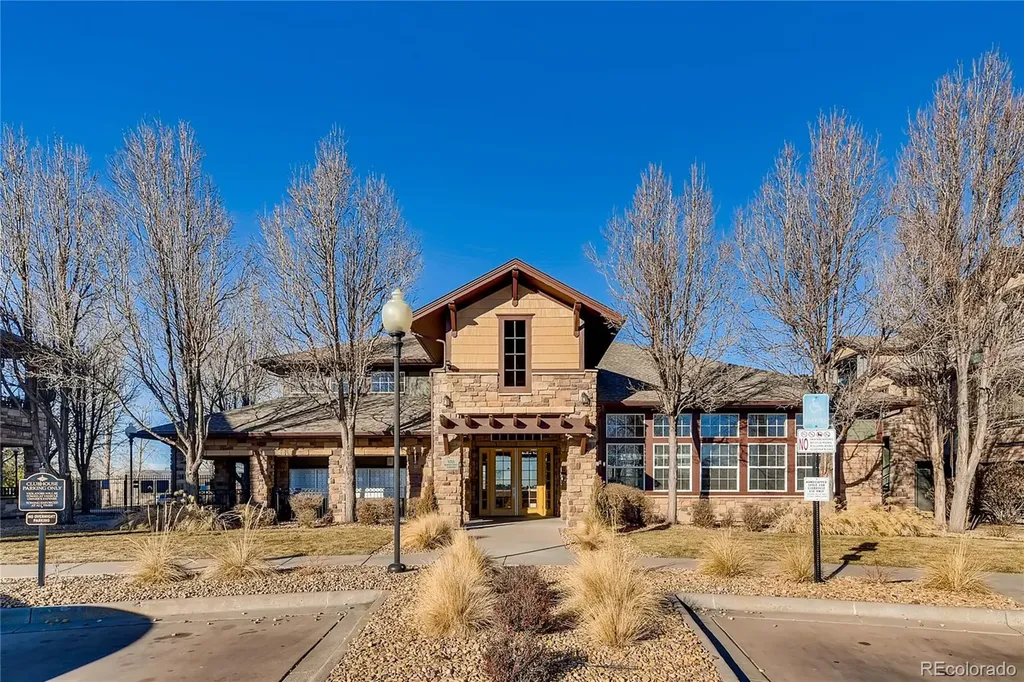 5255 Memphis Street Denver CO 80239
