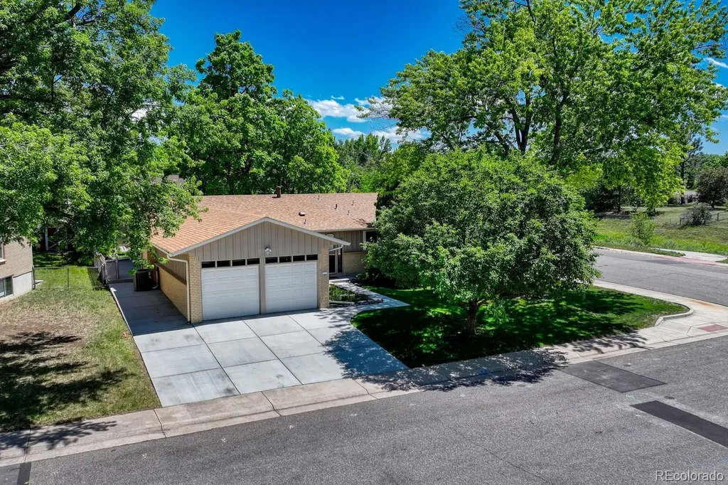 6904 E Villanova Place Denver CO 80224