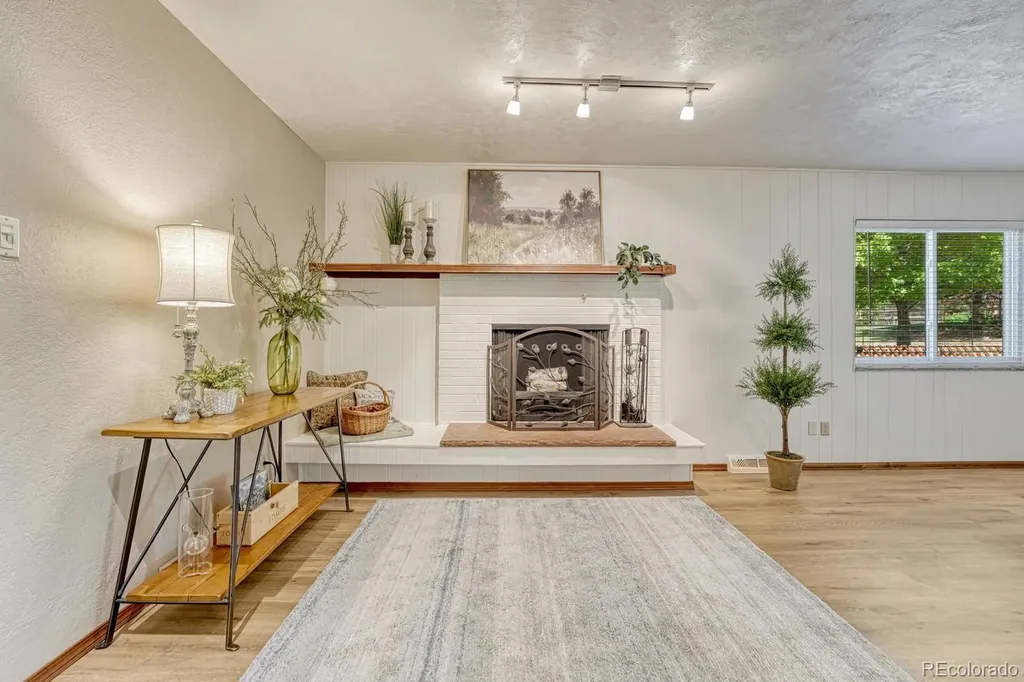 6904 E Villanova Place Denver CO 80224