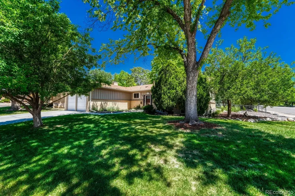6904 E Villanova Place Denver CO 80224