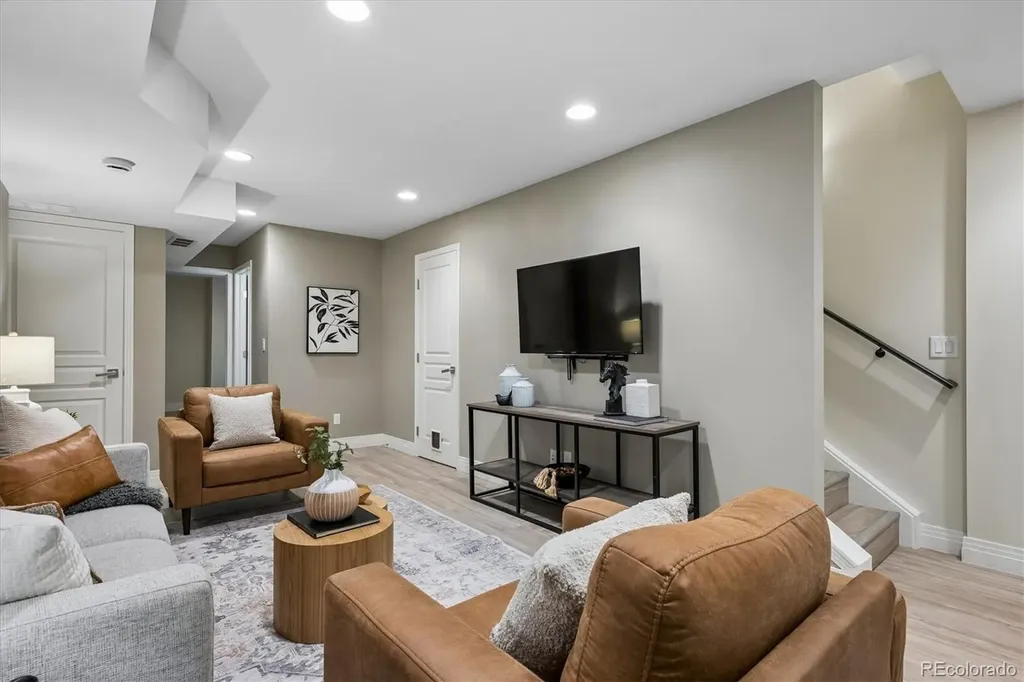 2480 N Clarkson Street Denver CO 80205