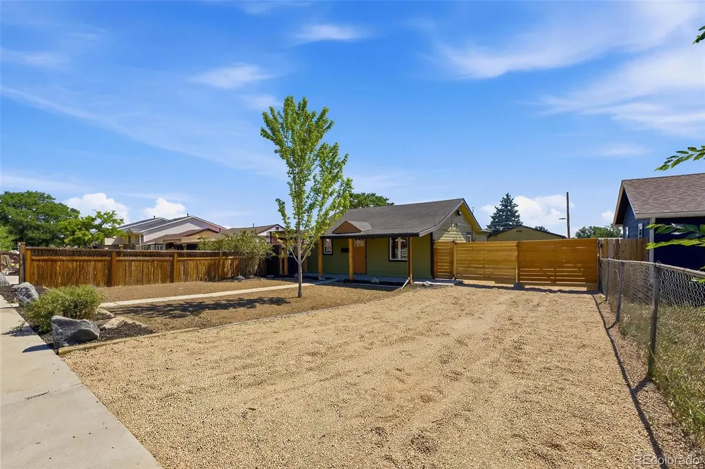 6608 Hooker Street Denver CO 80221