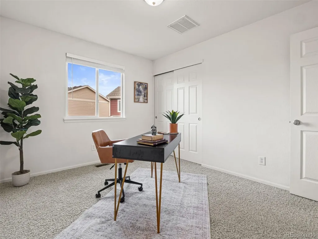 10678 Upper Ridge Road Longmont CO 80504