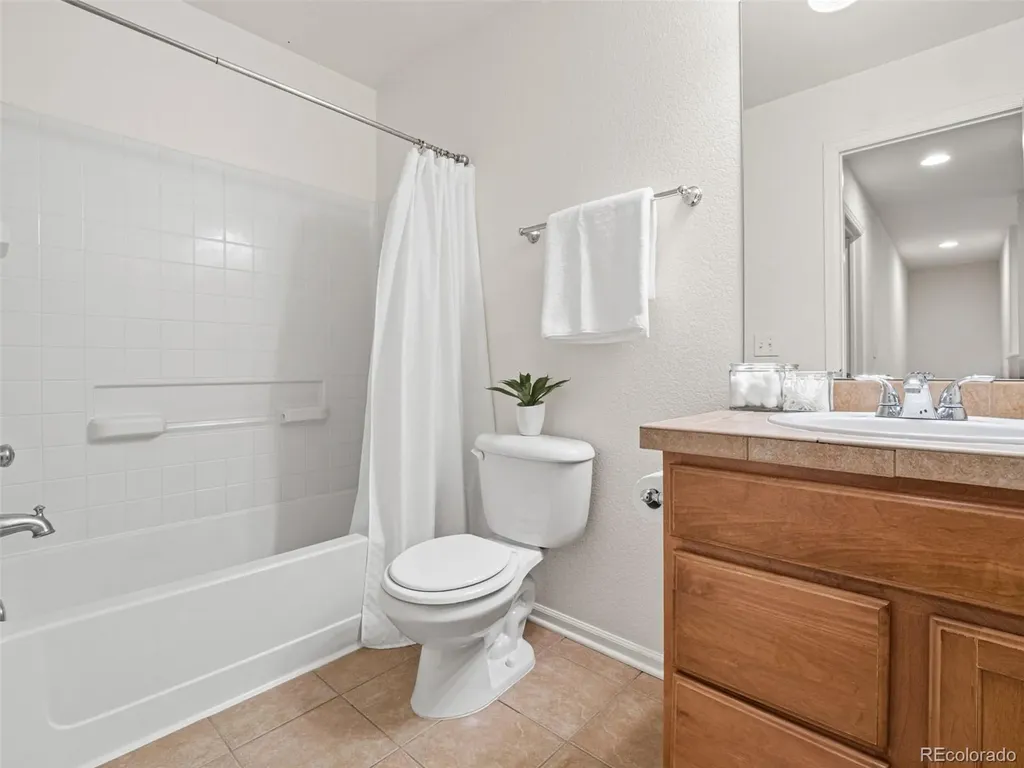 10678 Upper Ridge Road Longmont CO 80504