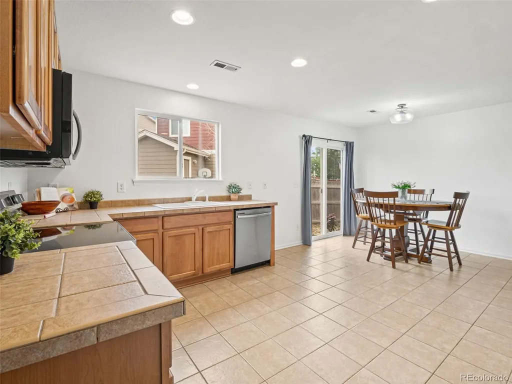 10678 Upper Ridge Road Longmont CO 80504