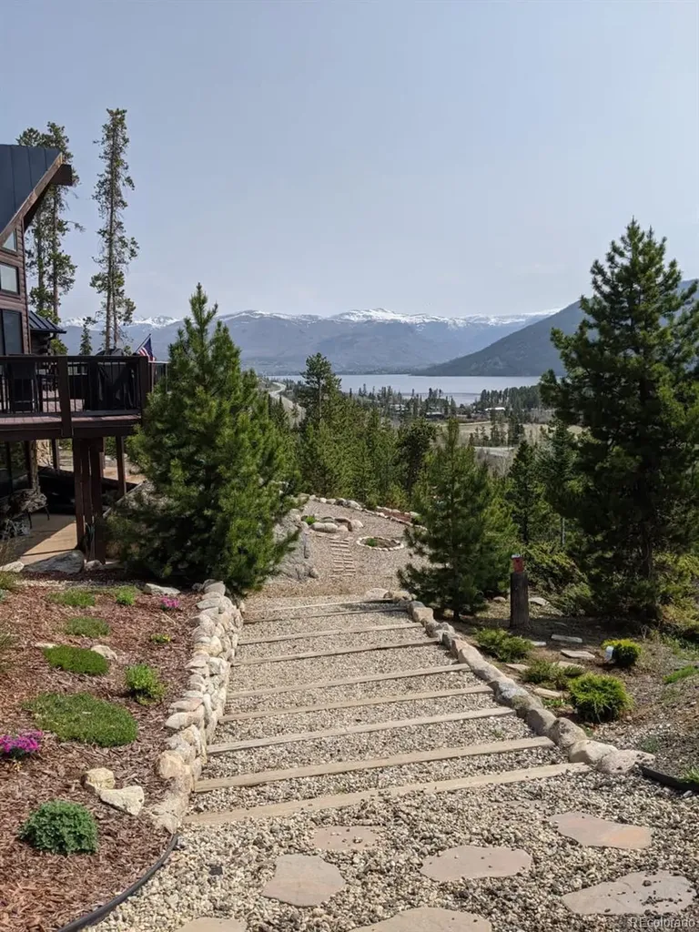114 GCR 4624 Grand Lake CO 80447