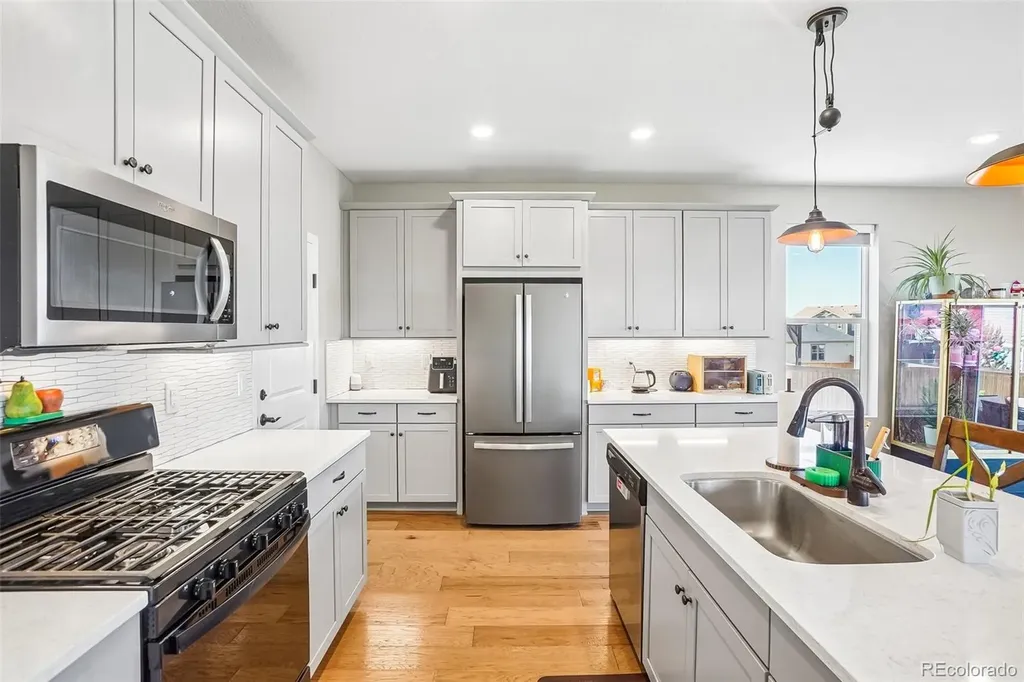 865 N Waterloo Circle Aurora CO 80018