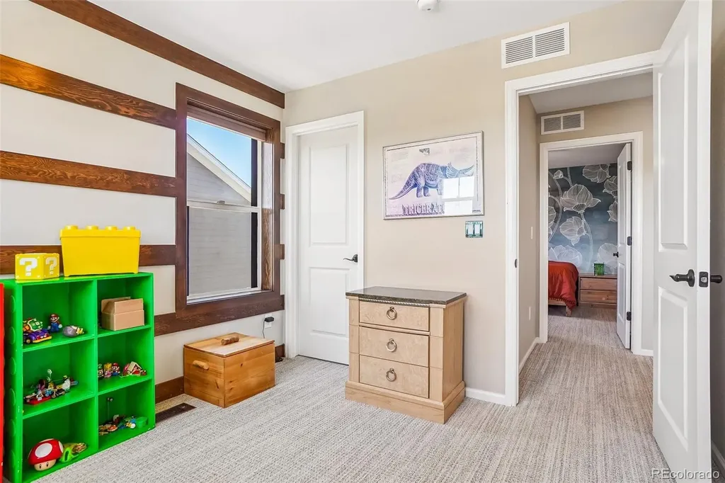 865 N Waterloo Circle Aurora CO 80018