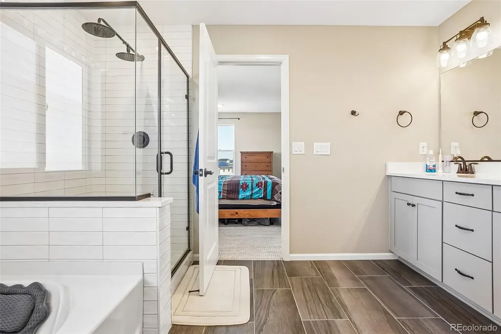 865 N Waterloo Circle Aurora CO 80018