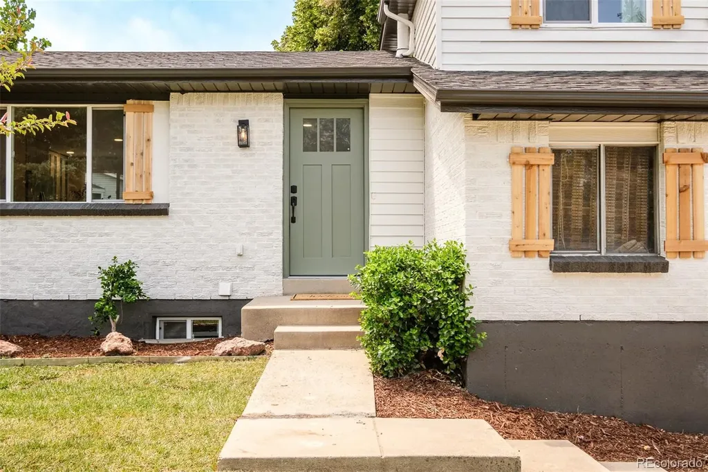 7333 Braun Street Arvada CO 80005