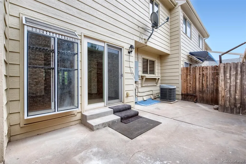 7605 Cove Circle Centennial CO 80122