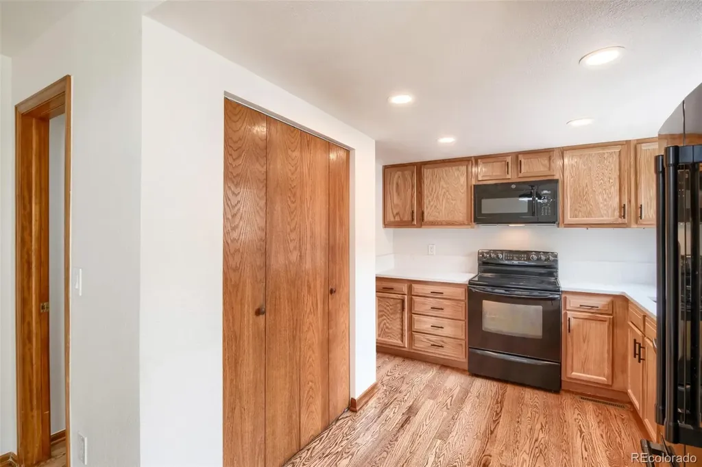 7605 Cove Circle Centennial CO 80122