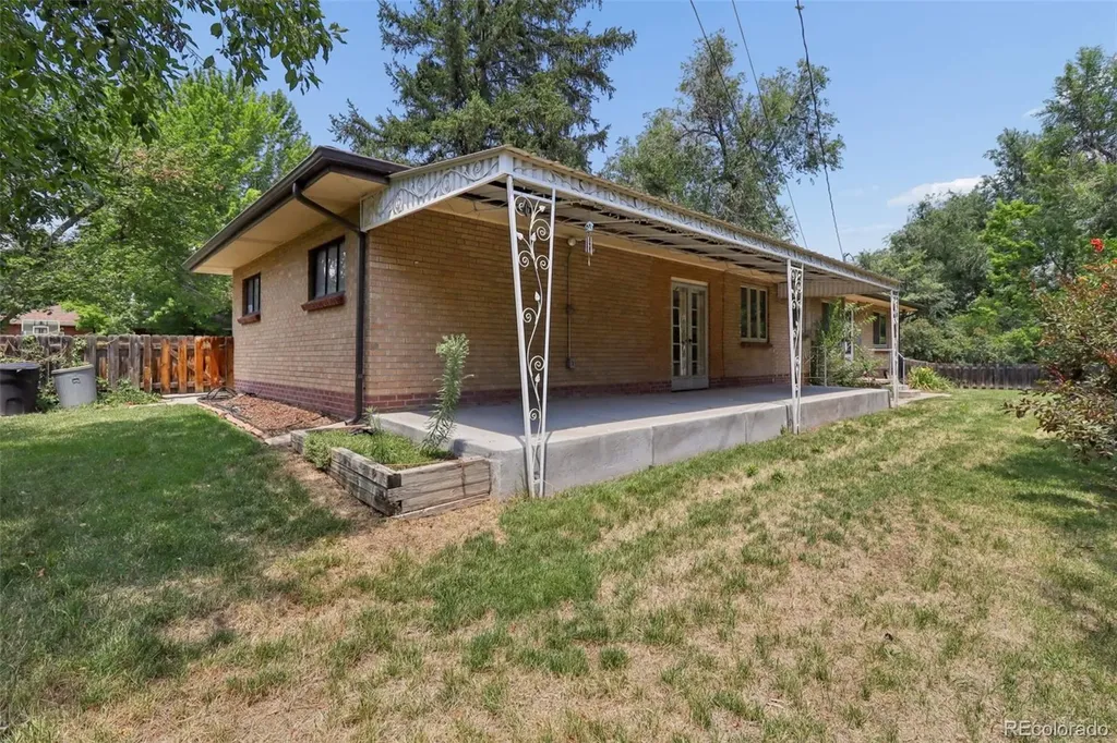 7100 W 29th Place Wheat Ridge CO 80033
