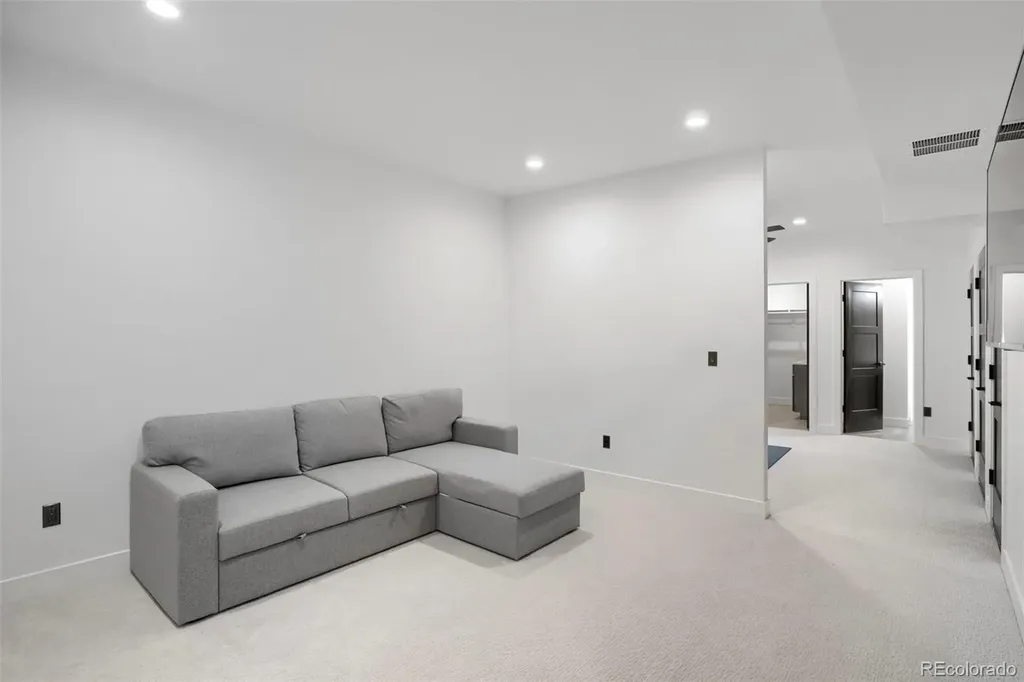 2071 S Grant Street Denver CO 80210