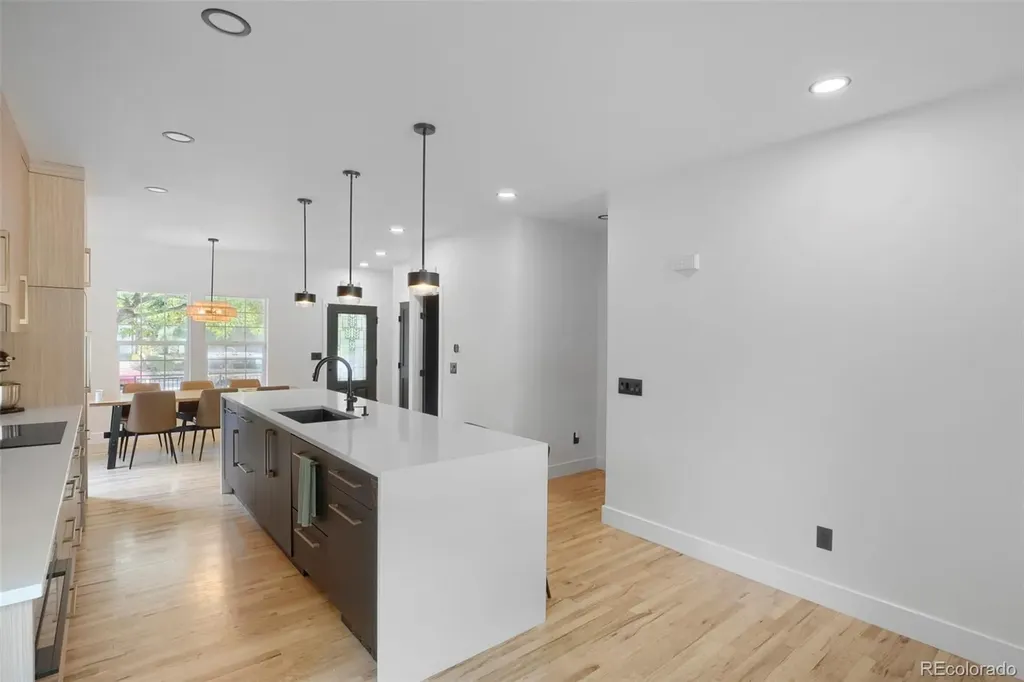 2071 S Grant Street Denver CO 80210