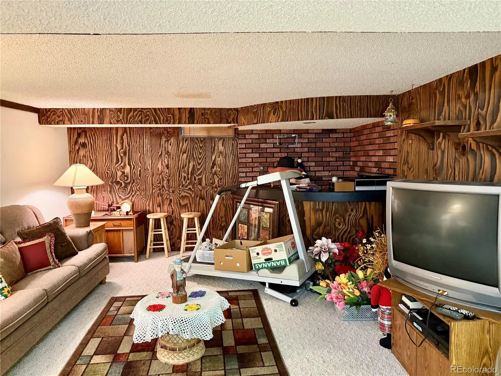 2209 Hillside Road Pueblo CO 81006