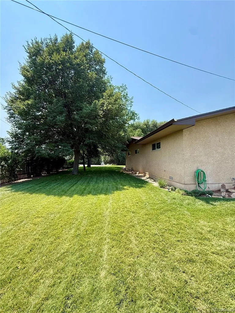 2209 Hillside Road Pueblo CO 81006
