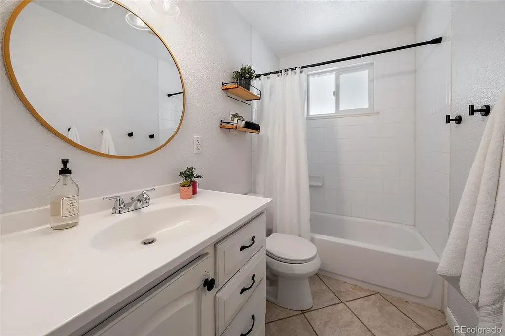 9530 W 53rd Avenue Arvada CO 80002