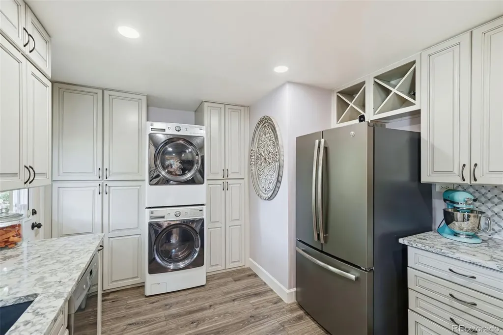 8187 W 17th Avenue Lakewood CO 80214
