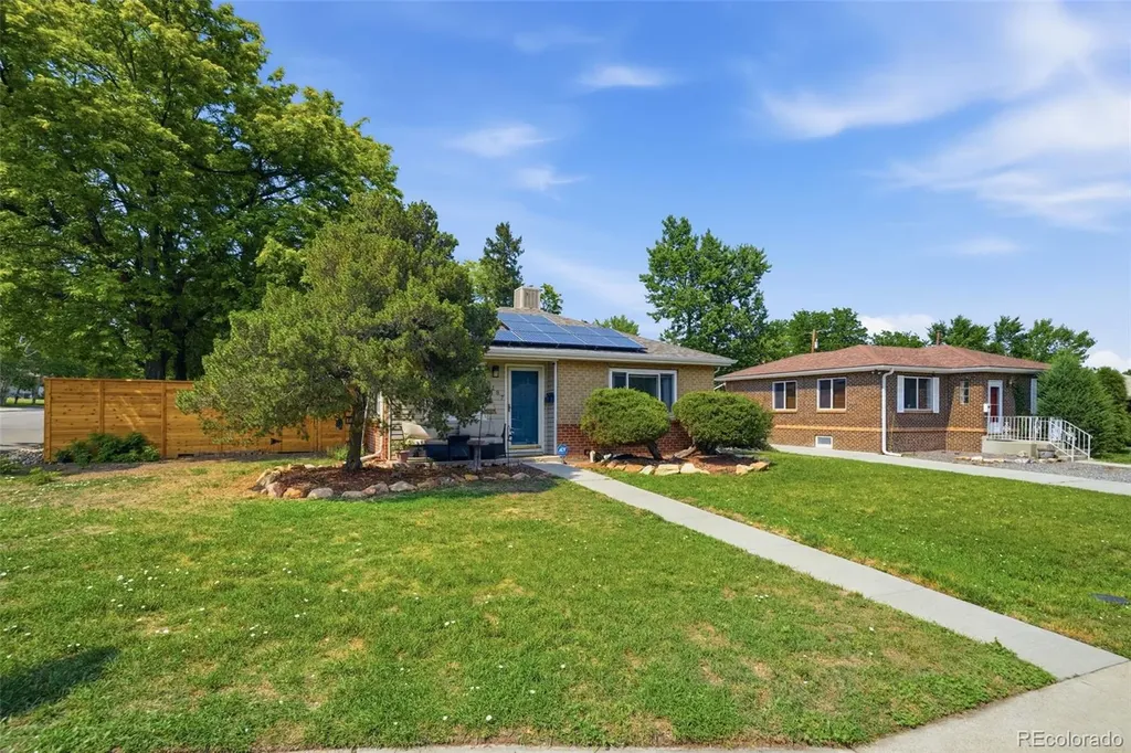 8187 W 17th Avenue Lakewood CO 80214