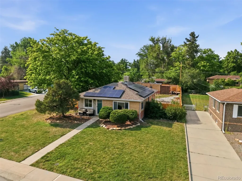 8187 W 17th Avenue Lakewood CO 80214