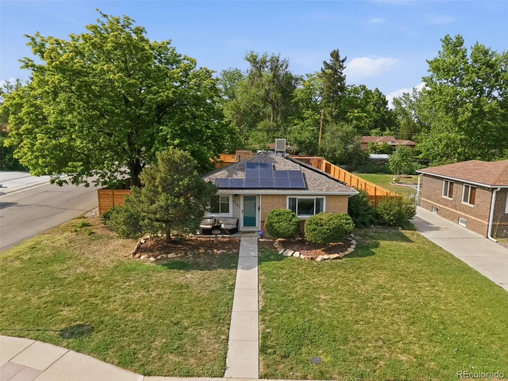 8187 W 17th Avenue Lakewood CO 80214