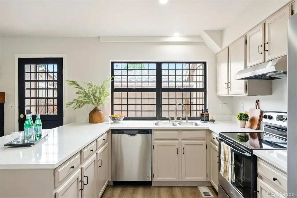 10310 E Jewell Avenue Aurora CO 80247